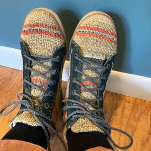 Cool textured High-Top Sneakers by SPORT